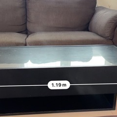 IKEA 3人がけソファとテーブル
の画像