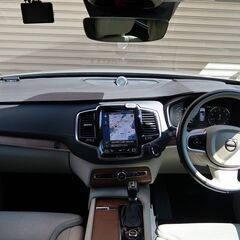 検10年6月XC90 T6 AWD インスクリプション Bowers&Wilkinsサウンド/ファインナッパレザー/インテリセーフ/ナビ/地デジ/360度カメラ/記録簿の画像