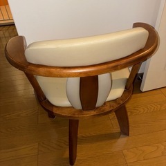 回転式ダイニングチェア の画像
