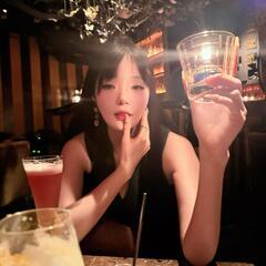 高尚で、ユーモアがあり、面白い異性の友人を探したいです。