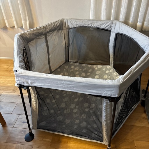 日本育児ベビーサークル折りたたみ (𝕟 ❁) 伏屋のベビー用品《ベビー