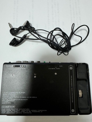 SONY カセットウォークマン WM-F550C ラジオウォークマン　ジャンク SONY WALKMAN WM-F550C ラジオ カセット 1 (スタバ) 北信太の