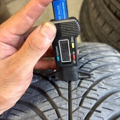 195/50R19中古タイヤ4本ヨコハマタイヤの画像