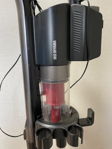 【中古】アイリスオーヤマ　コードレス掃除機 アイリスオーヤマ コードレス掃除機 (もな) 綾瀬の生活家電《掃除機