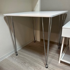 デスクの画像