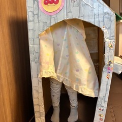 カフェ風ダンボールハウスの画像