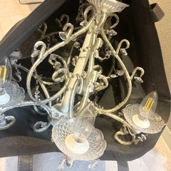 上品シャンデリアの画像
