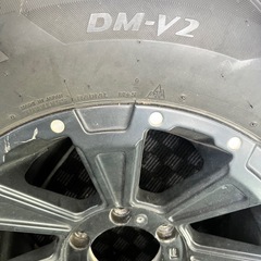 プラド　ハイラックス　FJクルーザー　バリ溝スタッドレス＆ホイール4本セットの画像