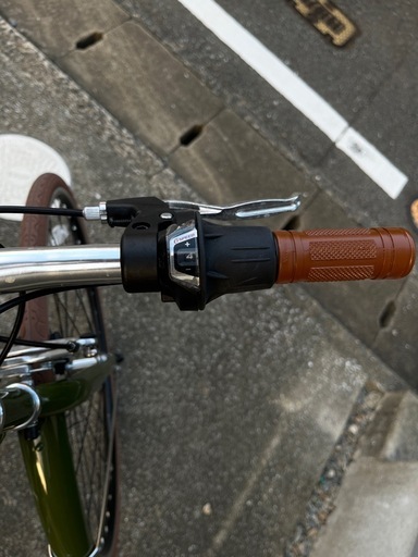 ほぼ新品】クロスバイク 700C 6段変速 SHIMANO シマノ (TT) 姪浜の