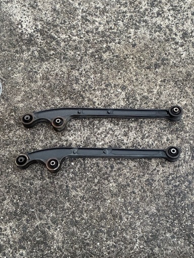 jb64 ジムニー偏心ブッシュ組み込み済みリーディングアーム (SR400さん