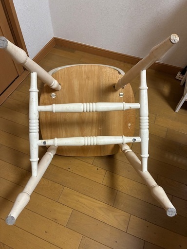 アンティーク調】木製ダイニングチェア ホワイト×ナチュラル (テテ) て