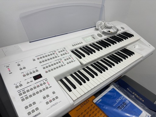 Electone • STAGEA ELB-02 (ま) 大阪の鍵盤楽器、ピアノの中古あげます