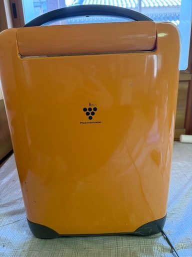 SHARP 除湿機 CV-U71CH-D (U) 石部の生活家電《その他》の中古あげます