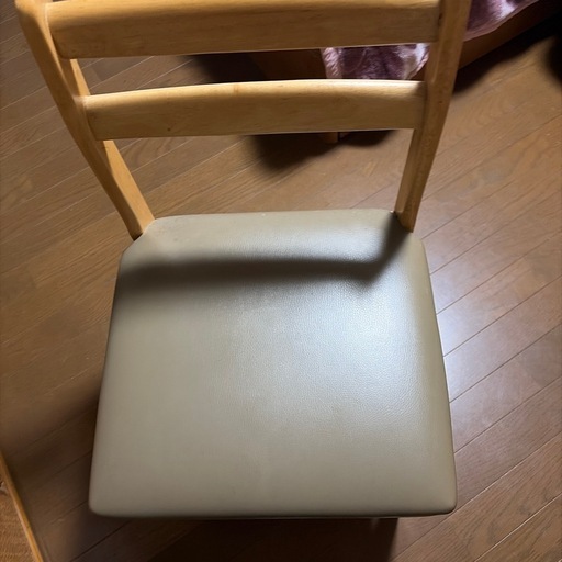 椅子　二脚　中古 椅子二脚 (風神) 水島の椅子《ダイニングチェア》の中古あげます・譲り