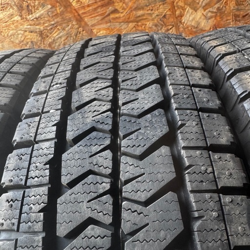 バリ山BRIDGESTONE ブリヂストンブリジストンVL10 165/80R13 90/88N LT