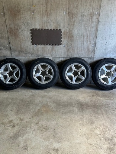 jb23ジムニースタッドレス (Hiro) 真駒内のタイヤ、ホイールの中古