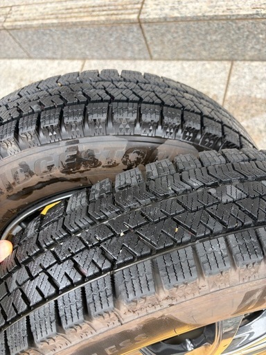 23年製】 軽自動車145/80R13 ブリヂストン スタッドレス (ぶる子) 加茂