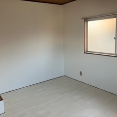 【ジモティ限定特価】室内倉庫付き戸建て