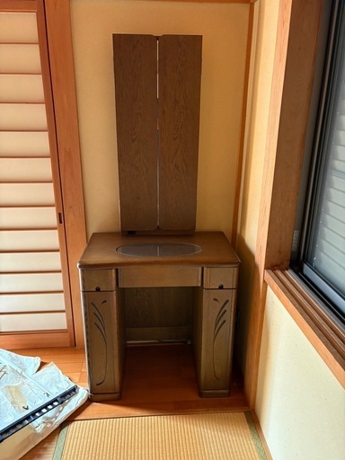 ドレッサー三面鏡差し上げます無料椅子無し (しんいち) 武庫之荘の