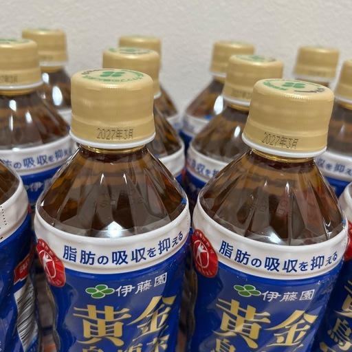 新品未開封】伊藤園 黄金烏龍茶 500mlトクホお茶☆1本120円（バラ売り