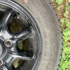 145R15スタッドレスタイヤの画像