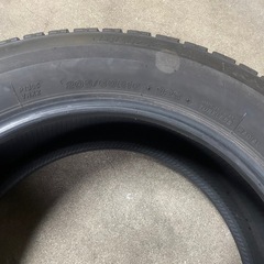 スタッドレスVRX205 60 R16の画像