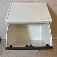 ゴミ箱の画像