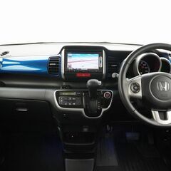 ホンダ N-BOX 2トーンカラースタイル　ターボ　SSパッケージ😊⛱️人気の軽ハイトワゴン！広々室内で普段使いにも使いやすい一台♪🌈の画像