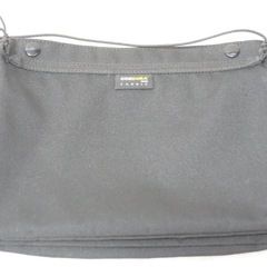 ほぼ未使用 LMC ブラック ショルダーバッグ サコッシュの画像