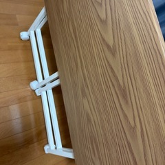 キャスター付き折りたたみデスクの画像