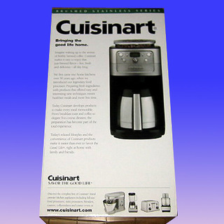 新品／送料無料★クイジナート 豆挽付き コーヒーメーカー★DGB-900の画像