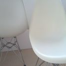 イームズ シェルチェア 白 ホワイト ２脚 リプロダクトの画像