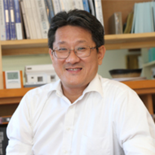 代表取締役社長：魚橋正吾