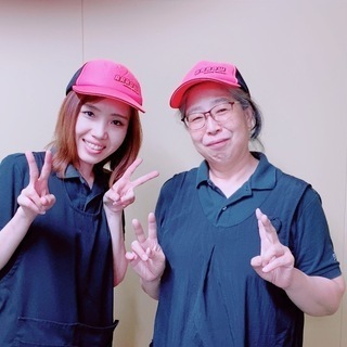 60代、40代の女性リーダー